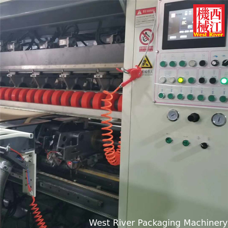 Scoreur CNC entièrement automatique pour ligne de production de carton ondulé