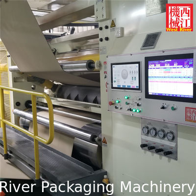 Une cassette verticale à face unique. 15 minutes pour changer de flûte. Contrôle automatique complet.